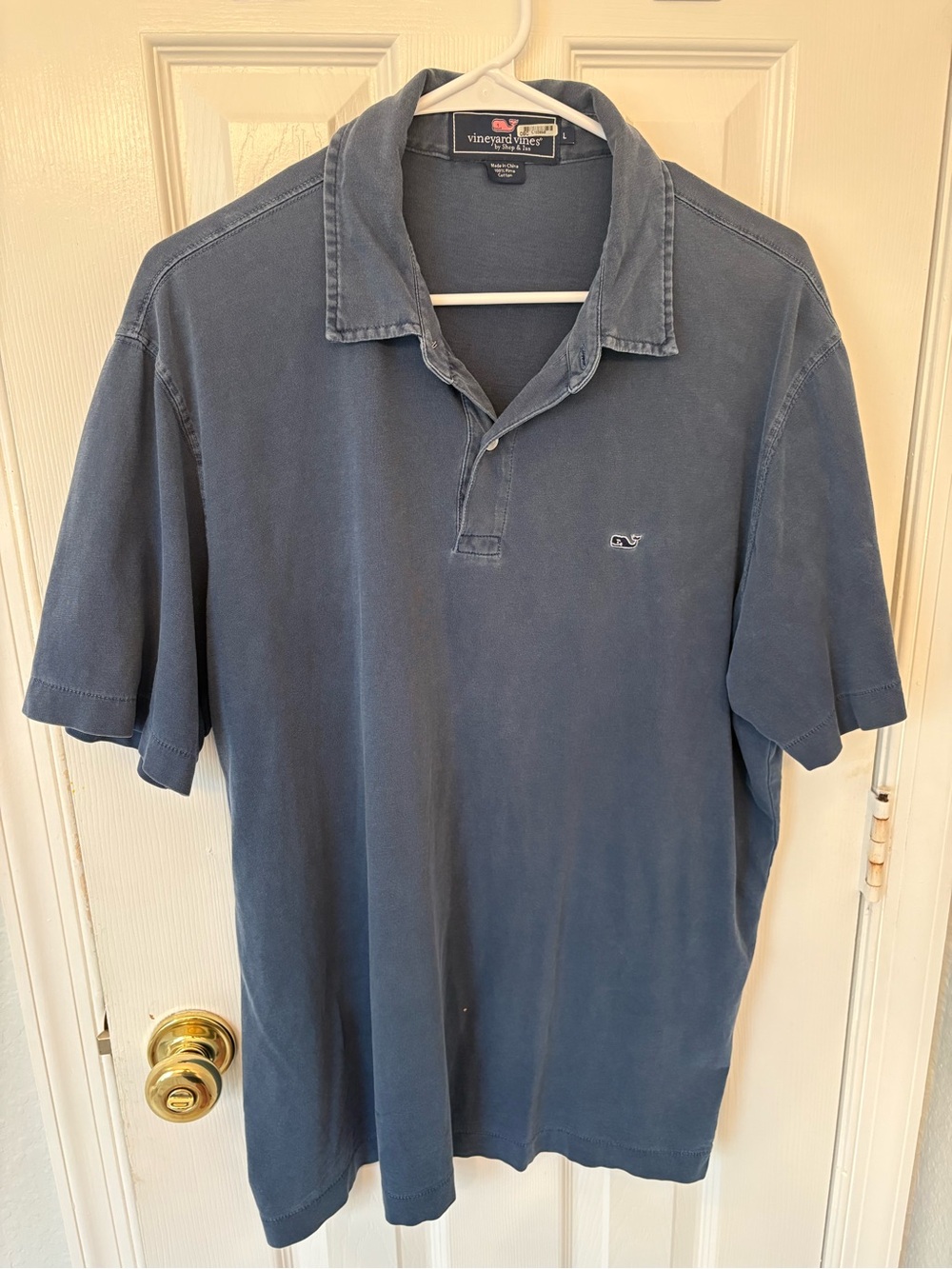 Vineyard Vines Men's classic whale polo. Sharp blue Washed Navy with iconic logo